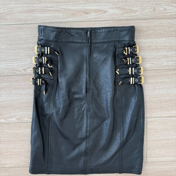 GIANNI VERSACE 1992 vintage black leather gold buckle bondage skirt s&M - Picture 6 of 7